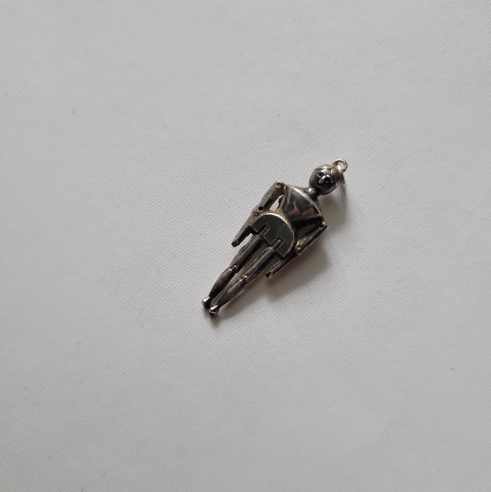 Antique Victorian Charm c. 1897